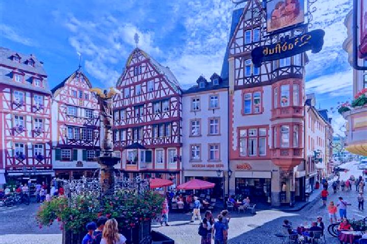Scarlett, 39 — Escort in Bernkastel-Kues, Germany