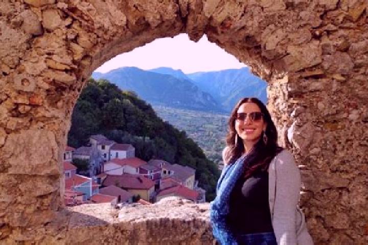Scarlett, 39 — Escort in Oliveto Citra, Italy