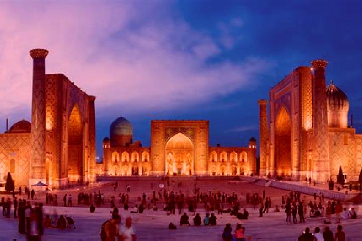 Scarlett, 39 — Escort in Payariq Shahri, Uzbekistan
