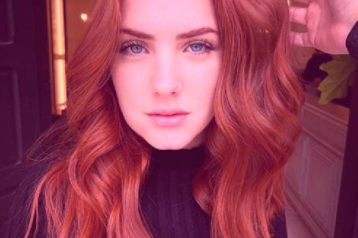 Sienna, 20, a auburn blue-eyed caribbean companion based in Manor Park. Offering Dinner Date, Erotic Massage, Deep French Kissing. Available for incall and o...