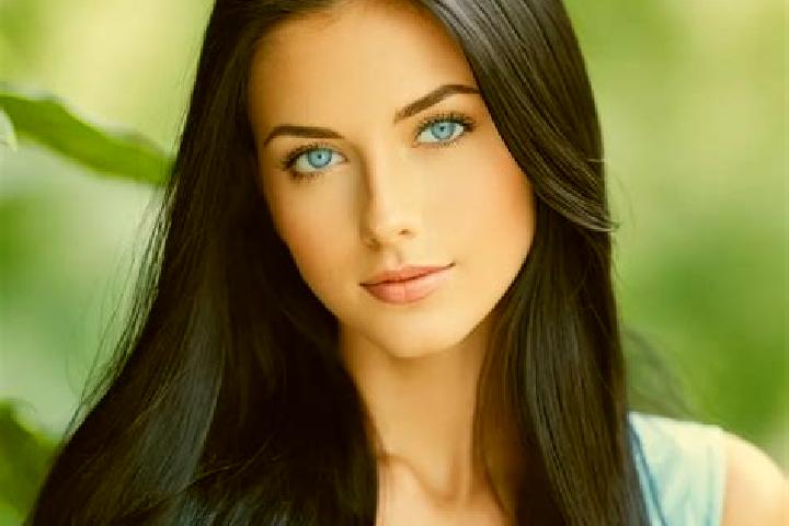 Sienna, 20, a black blue-eyed mediterranean companion based in Jebel. Offering Massage, Travel Companion, Party Girl. Available for incall and outcall, day a...