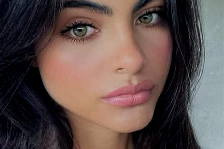 Sienna, 20, a black hazel-eyed asian companion based in La Villita. Offering Tantra, Massage, Girlfriend Experience. Available for incall and outcall, day an...