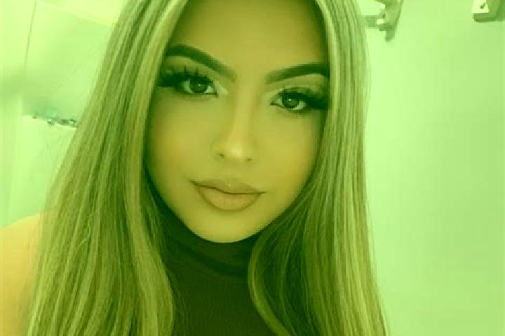 Sienna, 20, a blonde amber-eyed latina companion based in Solomonovo. Offering Couples, OWO, Fetish, Massage, Prostate Massage. Available for incall and outc...