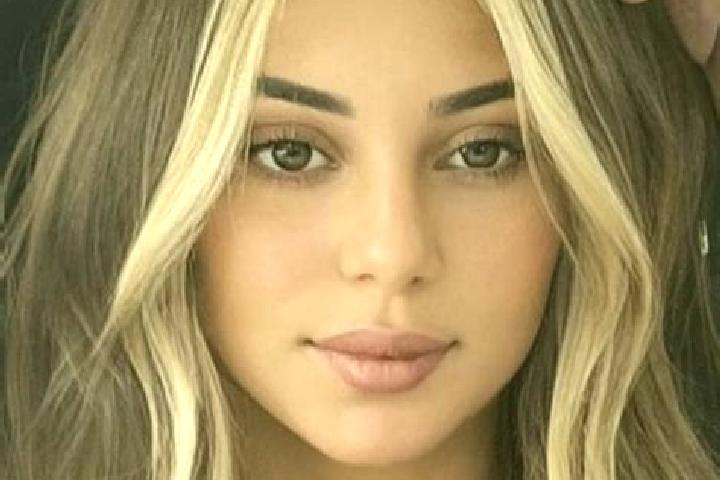 Sienna, 20, a blonde brown-eyed ebony companion based in Grundarfjoerdur. Offering Deep French Kissing, 69, Prostate Massage, Party Girl. Available for incal...