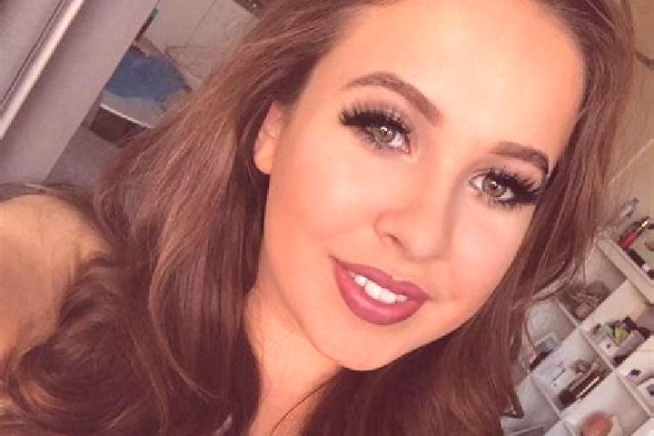 Sienna, 20, a blonde dark-eyed european companion based in University Heights. Offering Duos, A-Level, CIM, Striptease. Available for incall and outcall, day...