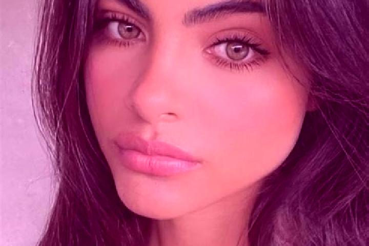 Sienna, 20, a brunette green-eyed european companion based in Pfarrweisach. Offering Party Girl, Erotic Massage, Roleplay, Deep French Kissing. Available for...