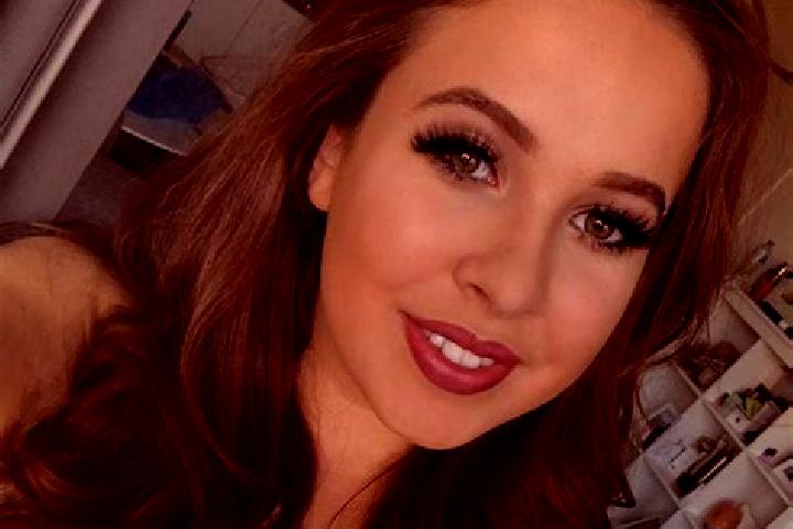 Sienna, 20, a red grey-eyed slavic companion based in Netherby. Offering 69, A-Level, Roleplay, Dinner Date, Massage. Available for incall and outcall, day a...