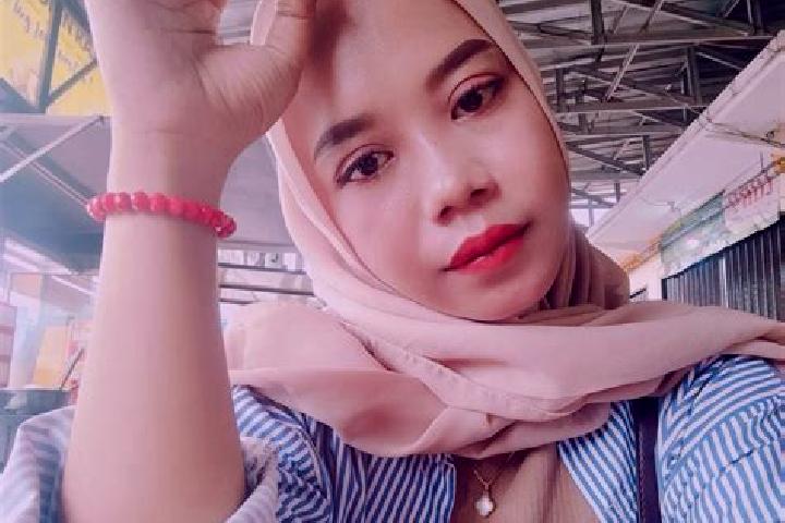 Sienna, 20 — Escort in Bareng, Indonesia
