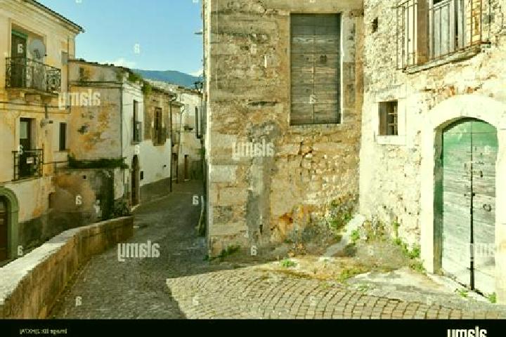 Sienna, 20 — Escort in Cansano, Italy