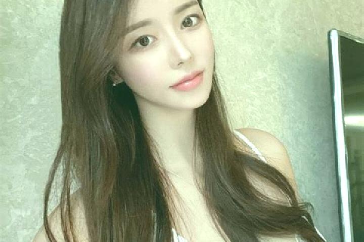 Sienna, 20 — Escort in Jiuxiangling, China