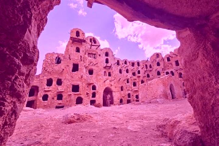 Sienna, 20 — Escort in Qandulah, Libya