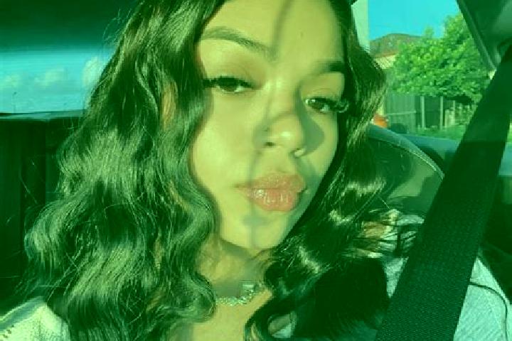 Sienna, 21, a auburn brown-eyed latina companion based in Kastel Stafilic. Offering Roleplay, Travel Companion, Fetish. Available for incall and outcall, ove...