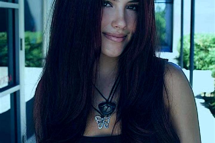 Sienna, 21, a auburn brown-eyed middle eastern companion based in Meeswijk. Offering Dinner Date, Striptease, Prostate Massage, Girlfriend Experience. Availa...