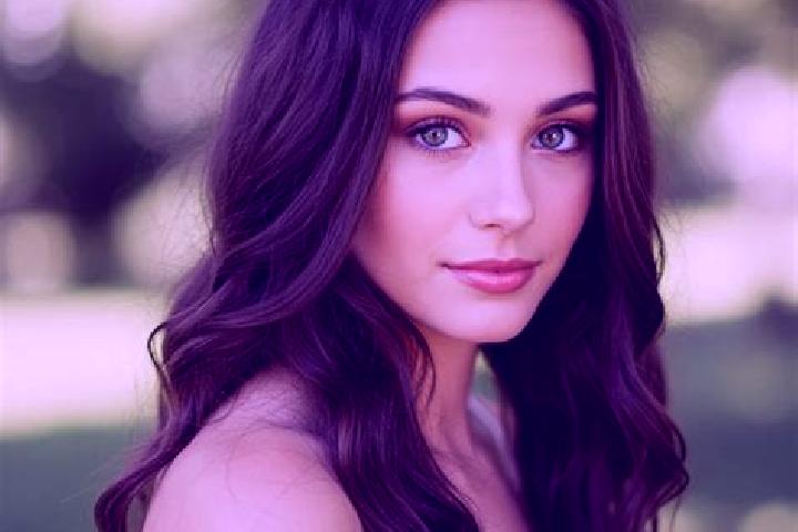 Sienna, 21, a brunette hazel-eyed slavic companion based in Leipalingis. Offering Massage, Overnight. Available for incall and outcall, day and evening dates.