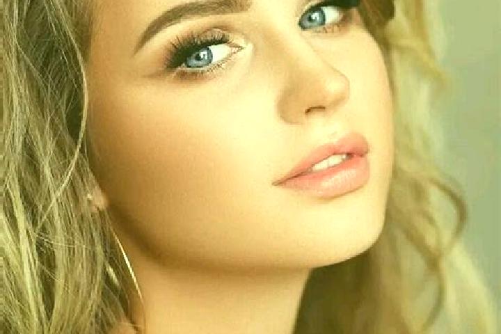 Sienna, 21, a dark blonde blue-eyed slavic companion based in Montefalcone nel Sannio. Offering A-Level, Erotic Massage, OWO. Available for incall and outcal...