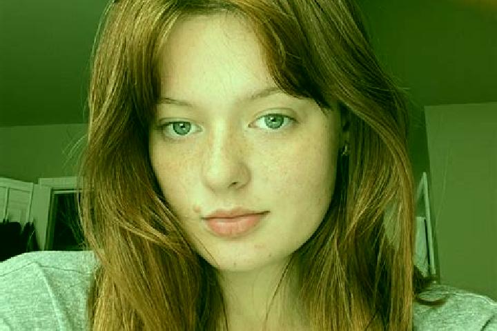 Sienna, 21, a red grey-eyed mediterranean companion based in Apollo. Offering Girlfriend Experience, Roleplay, Deep French Kissing, Overnight, Dinner Date. A...