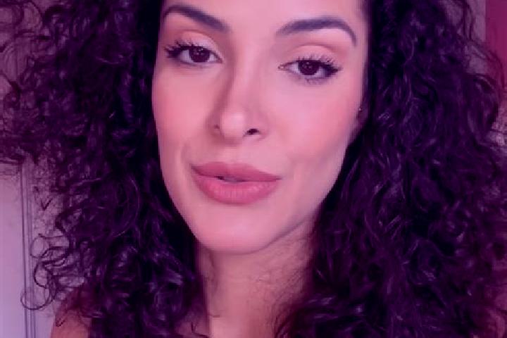 Sienna, 21 — Escort in Fagundes, Brazil