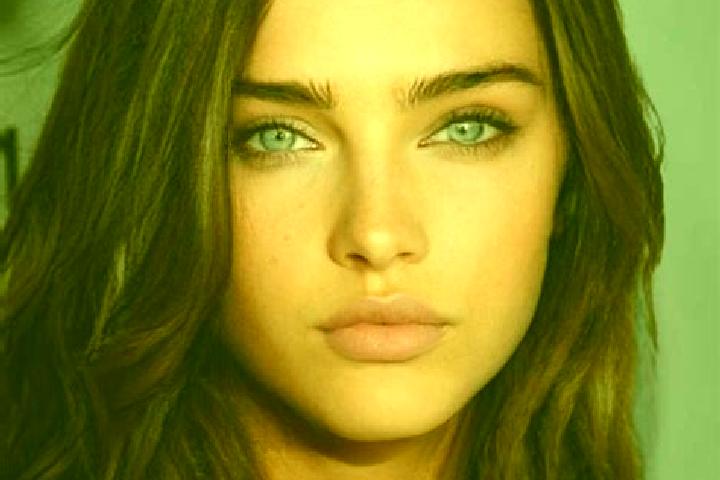 Sienna, 22, a brunette grey-eyed slavic companion based in Alberndorf in der Riedmark. Offering Duos, Overnight, Travel Companion. Available for incall and o...