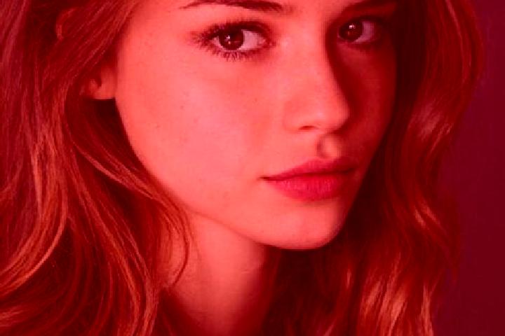 Sienna, 22, a chestnut blue-eyed latina companion based in Hinche. Offering Erotic Massage, A-Level, Couples. Available for incall and outcall, overnight boo...