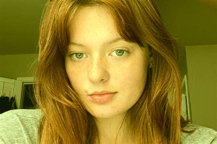 Sienna, 22, a red grey-eyed european companion based in Tauxigny. Offering CIM, Overnight, Tantra. Available for incall and outcall, day and evening dates.