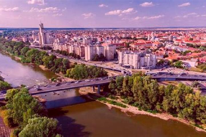 Sienna, 22 — Escort in Adorjan, Serbia