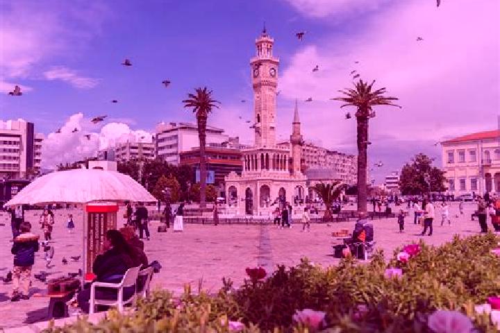 Sienna, 22 — Escort in Izmir, Turkey
