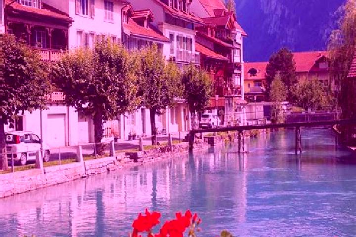 Sienna, 22 — Escort in Mauraz, Switzerland