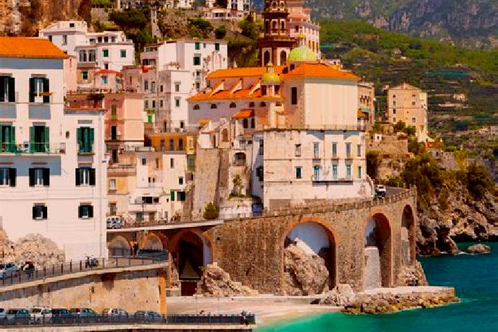 Sienna, 22 — Escort in Moruzzo, Italy