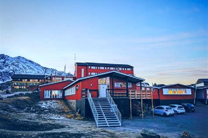 Sienna, 22 — Escort in Sisimiut, Greenland