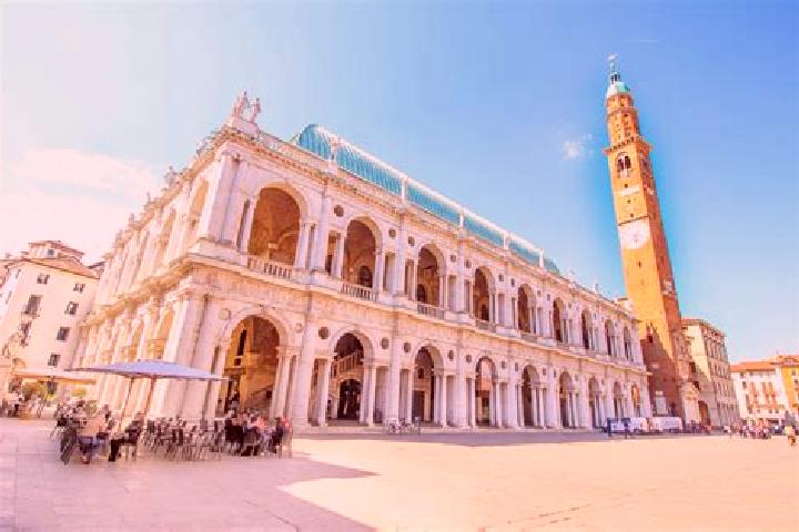 Sienna, 22 — Escort in Vicenza, Italy