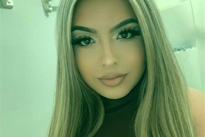 Sienna, 23, a blonde amber-eyed latina companion based in Bourre. Offering Travel Companion, Striptease, Overnight, 69, Duos. Available for incall and outcal...