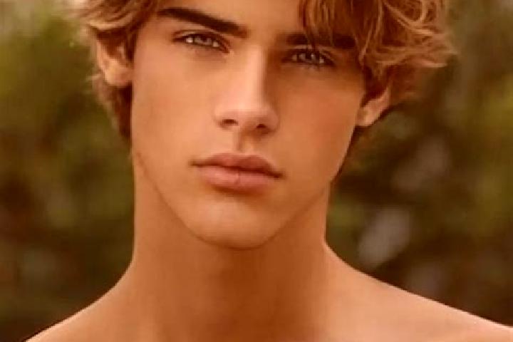 Sienna, 23, a dark blonde brown-eyed caucasian companion based in Carmona y Valle. Offering Deep French Kissing, Striptease, CIM, OWO. Available for incall a...