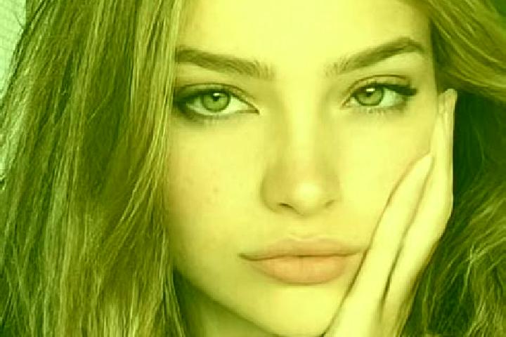 Sienna, 23, a dark blonde hazel-eyed mixed companion based in Laje do Muriae. Offering Tantra, Deep French Kissing, Duos, Travel Companion. Available for inc...