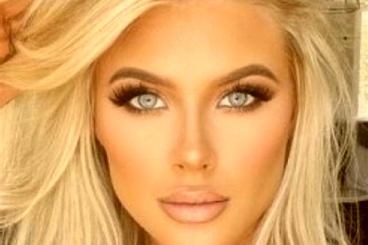 Sienna, 23, a platinum blonde dark-eyed middle eastern companion based in Assindi. Offering Dinner Date, Striptease, Tantra. Available for incall and outcall...