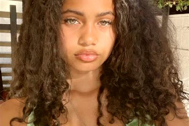 Sienna, 23, a red green-eyed mixed companion based in Belleville-sur-Vie. Offering Tantra, OWO, Prostate Massage, Duos, BDSM. Available for incall and outcal...