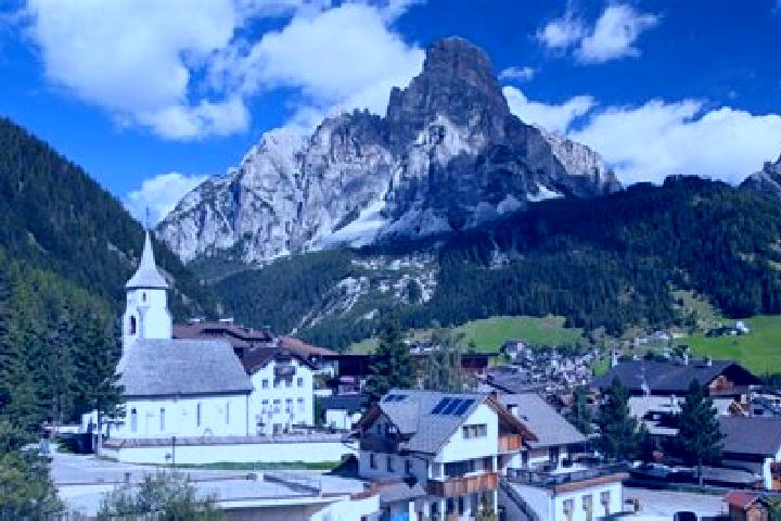 Sienna, 23 — Escort in Corvara in Badia, Italy