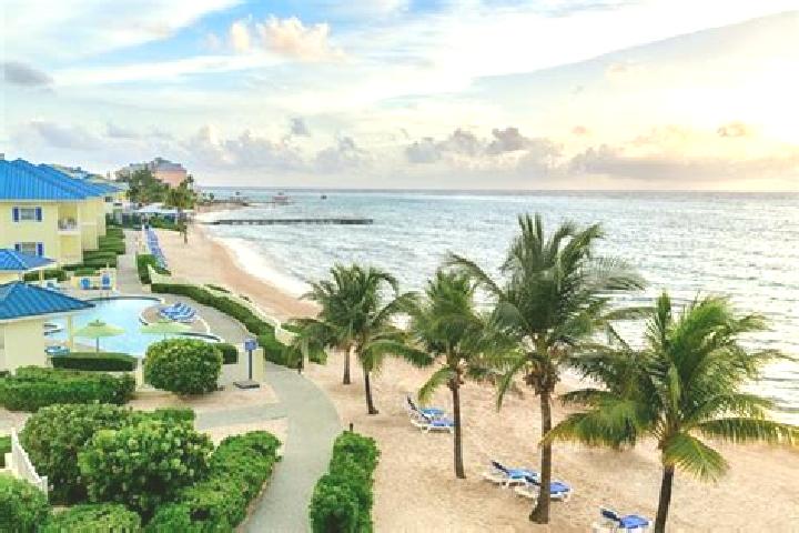 Sienna, 23 — Escort in East End, Cayman Islands