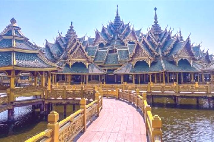 Sienna, 23 — Escort in Muang Hongsa, Laos