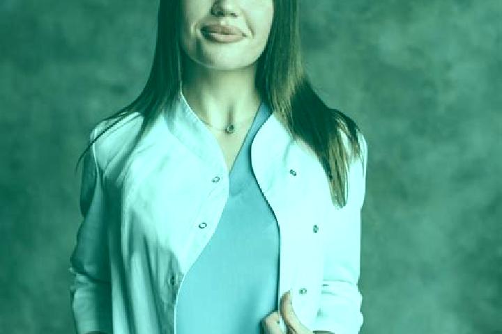 Sienna, 23 — Escort in Sokur, Russia