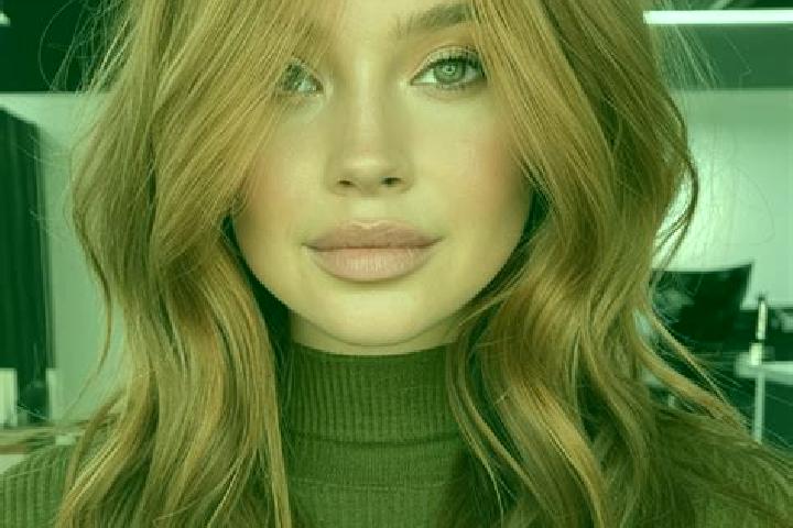 Sienna, 24, a auburn brown-eyed slavic companion based in Razliv. Offering 69, Fetish, Deep French Kissing, Dinner Date. Available for incall and outcall, da...