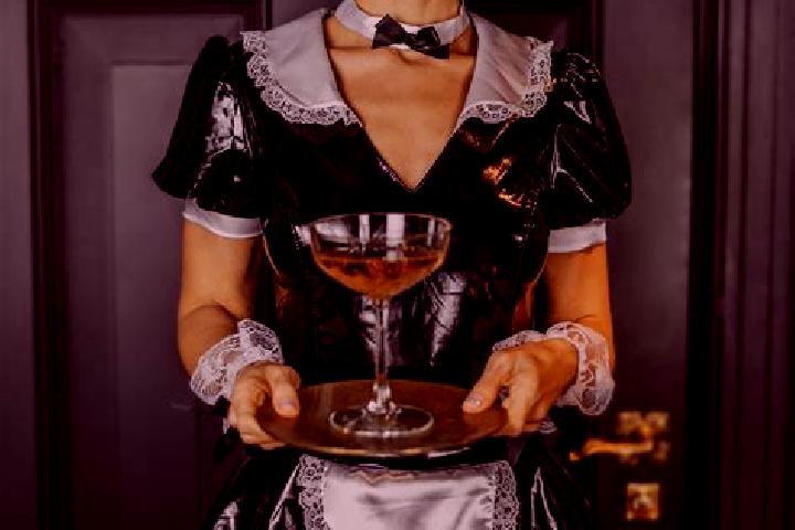 Sienna, 24, a black green-eyed latina companion based in Saja. Offering Duos, BDSM, Travel Companion. Available for incall and outcall, day and evening dates.