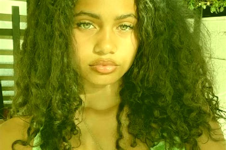 Sienna, 24, a black green-eyed mixed companion based in Campo Jemini. Offering Duos, Couples, CIM. Available for incall and outcall, day and evening dates.