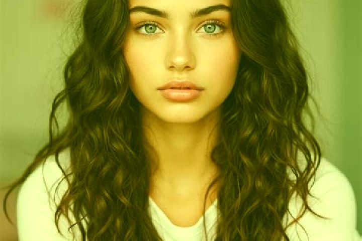 Sienna, 24, a blonde amber-eyed mediterranean companion based in Wichelen. Offering OWO, CIM, Overnight. Available for incall and outcall, day and evening da...