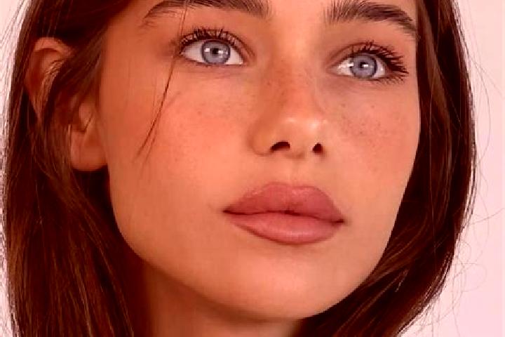 Sienna, 24, a brunette amber-eyed caucasian companion based in Al-Qutaynah. Offering 69, Roleplay, Tantra, CIM, BDSM. Available for incall and outcall, overn...