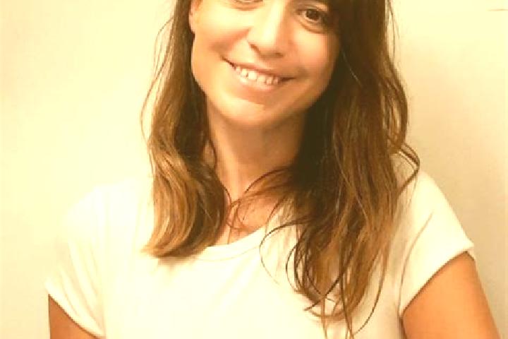 Sienna, 24, a brunette amber-eyed latina companion based in Tona. Offering OWO, CIM, Massage, A-Level. Available for incall and outcall, day and evening dates.
