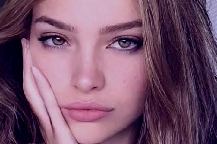 Sienna, 24, a brunette hazel-eyed mediterranean companion based in Telina. Offering BDSM, A-Level, Deep French Kissing, Massage. Available for incall and out...