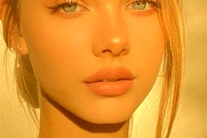 Sienna, 24, a dark blonde blue-eyed latina companion based in Monforte de Moyuela. Offering Fetish, Prostate Massage. Available for incall and outcall, overn...