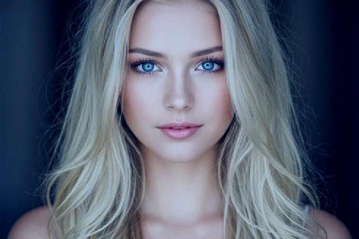 Sienna, 24, a red dark-eyed mixed companion based in Boellenborn. Offering Domination, Girlfriend Experience, 69, BDSM, A-Level. Available for incall and out...