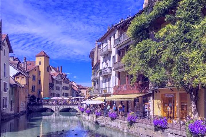 Sienna, 24 — Escort in Auzay, France