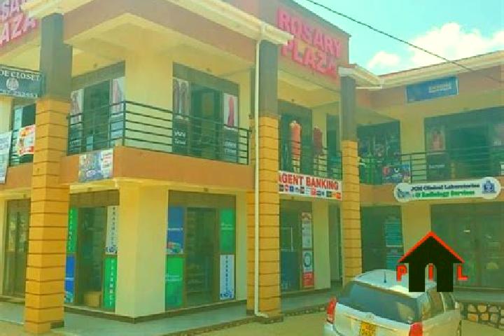 Sienna, 24 — Escort in Bweyogerere, Uganda